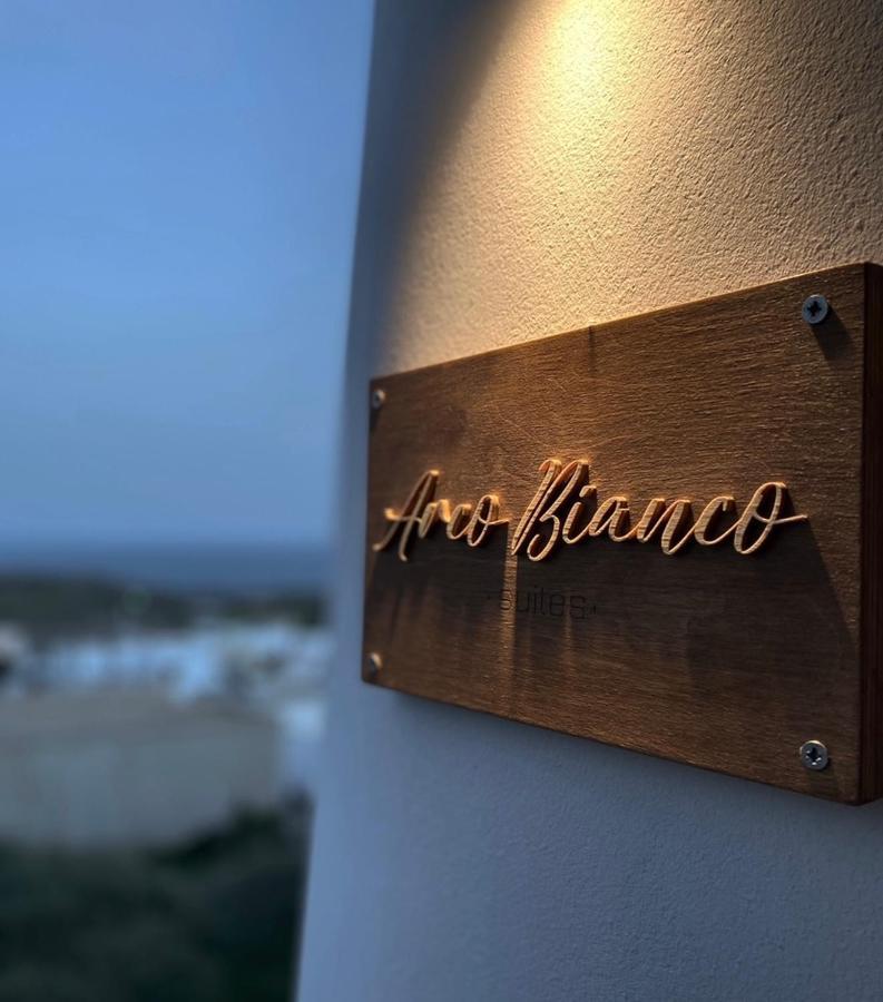 Arco Bianco Suites Akrotírion Eksteriør billede